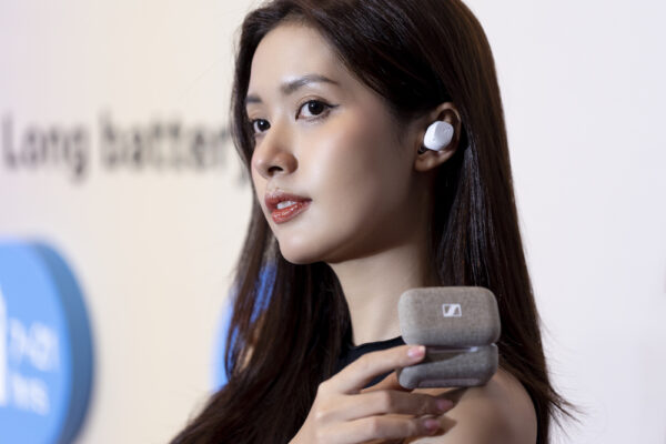 Tai nghe Sennheiser Momentum True Wireless 3