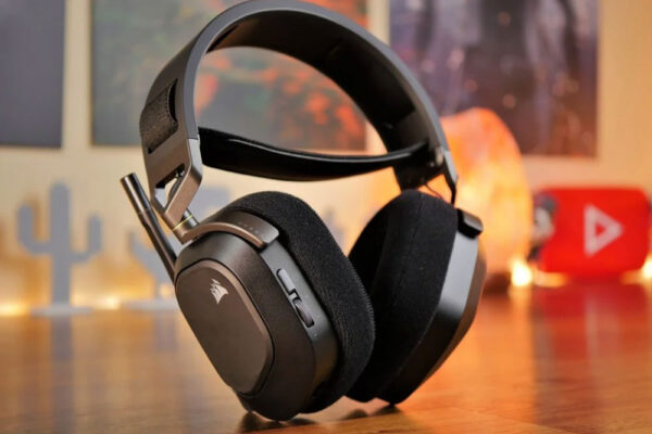 Corsair HS80 RGB Wireless